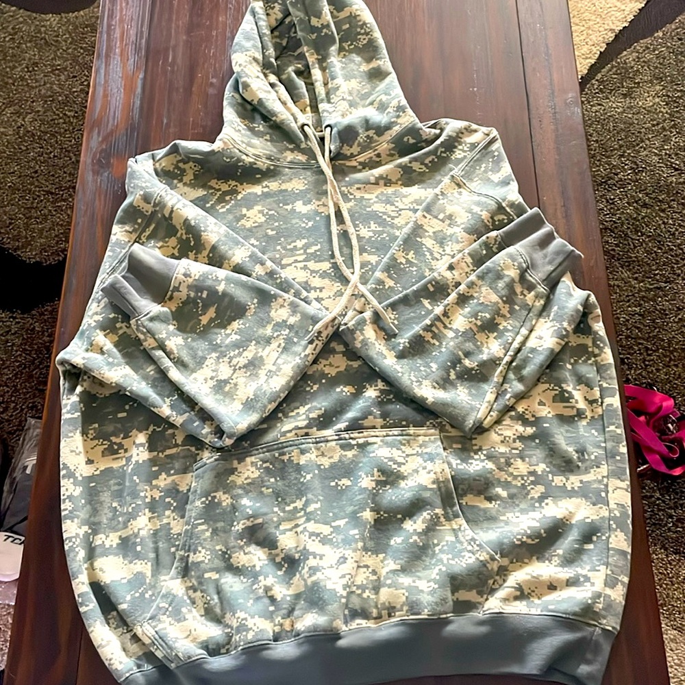 I am a selling a camo, brand “work ready” sweat shirt.